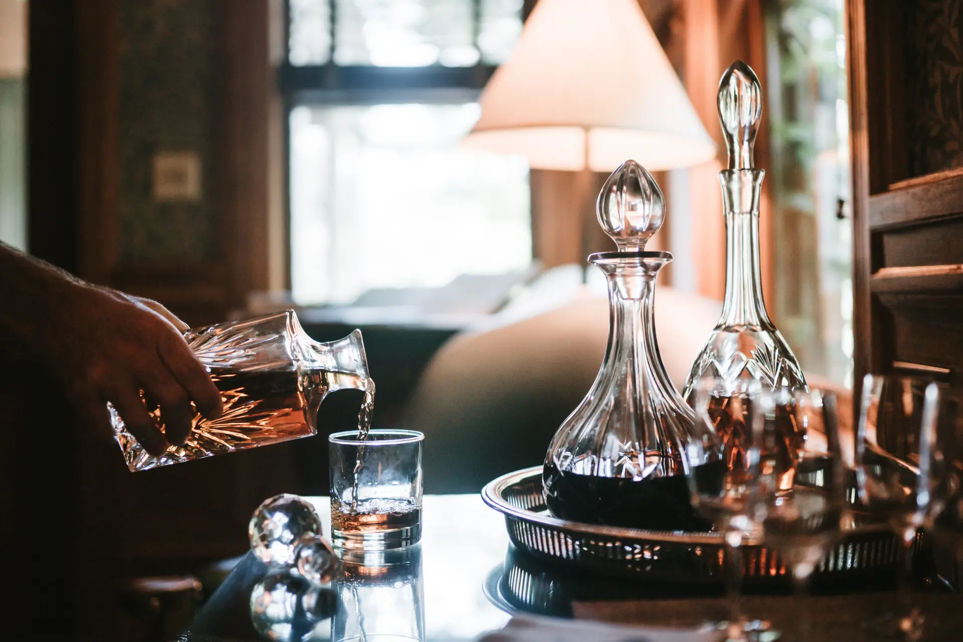 Whisky Madness: knotsgekke whiskykaraffen in de vorm van een wapen!