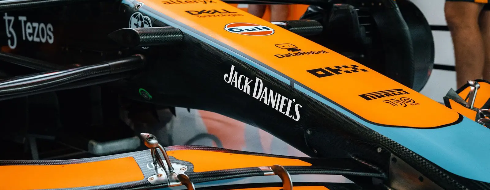 Verstappen tekent bij Heineken maar wat is de rol van whisky in Formule 1?