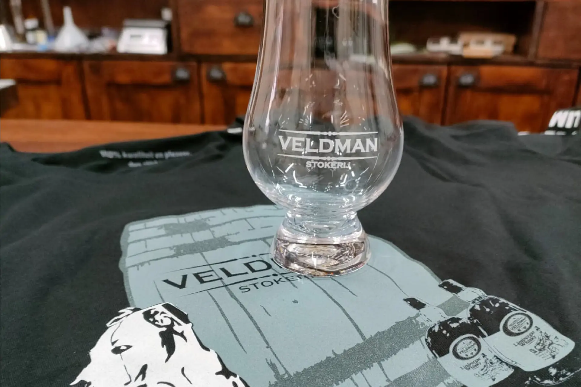 Win een uniek Veldman Stokerij shirt en een Glencairn glas! (verlopen)