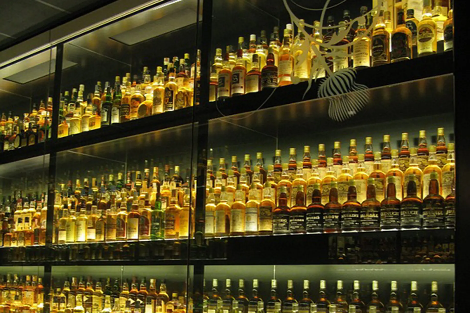 whiskywall