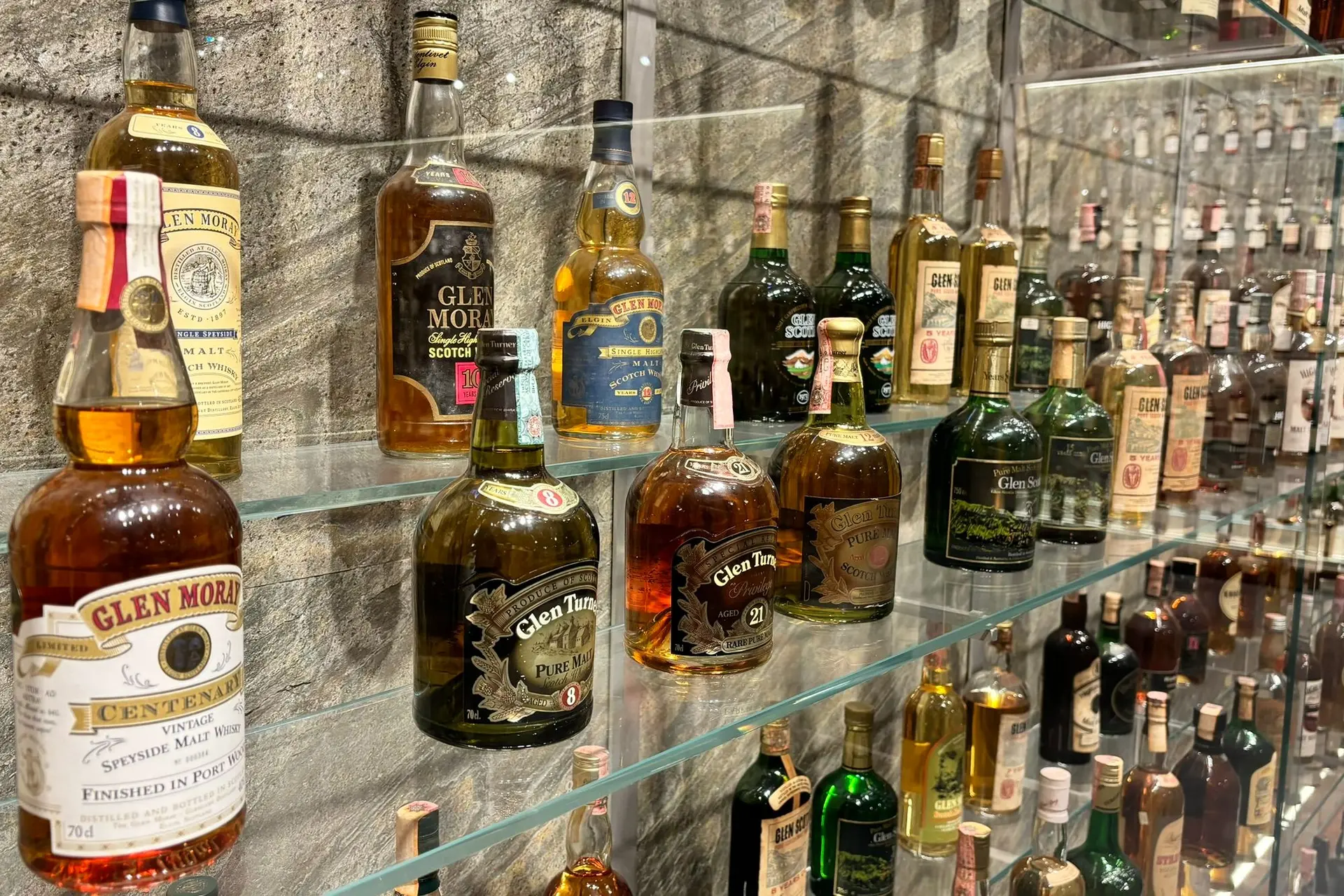 Wat zijn de risico's van investeren in whisky en hoe dek je jezelf in?