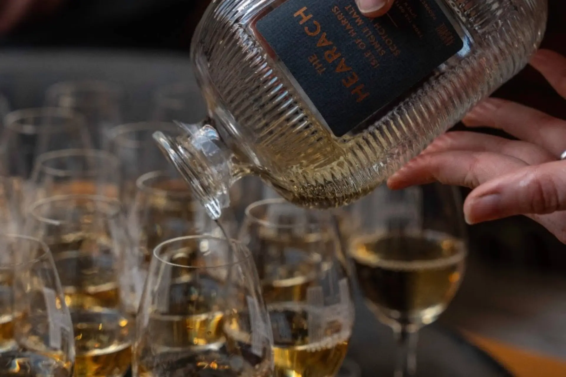 Distilleerderij Donderdag: Isle of Harris Distillery is opgericht uit sociaal aspect