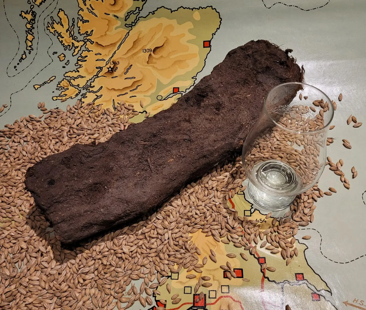 Whisky geeks opgelet! Wist je dat er verschillende soorten turf zijn?