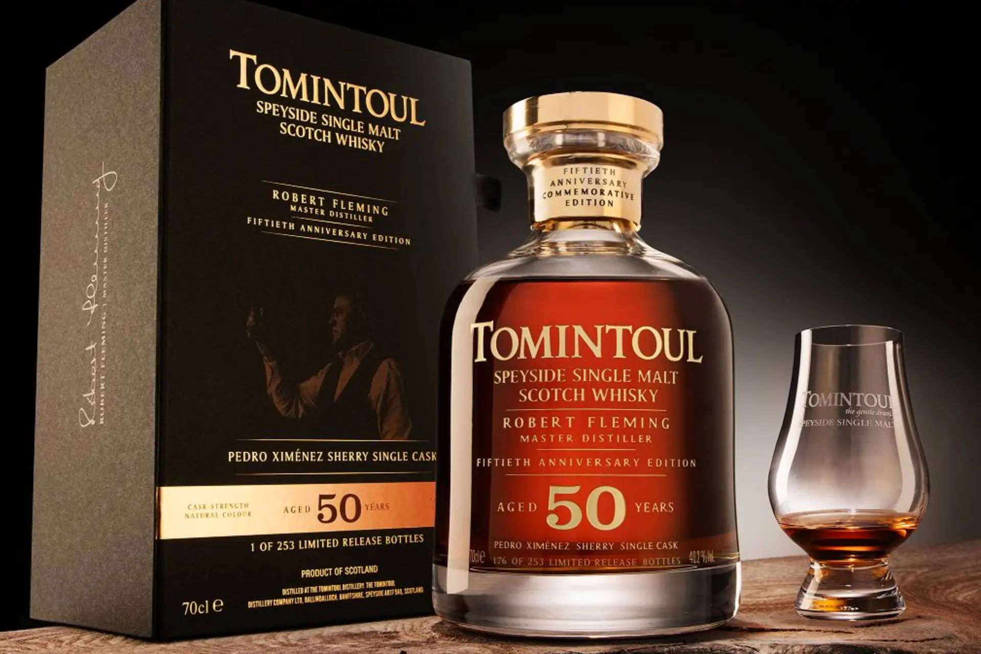 Tomintoul maakt master distiller onsterfelijk met 50-jarige single cask whisky