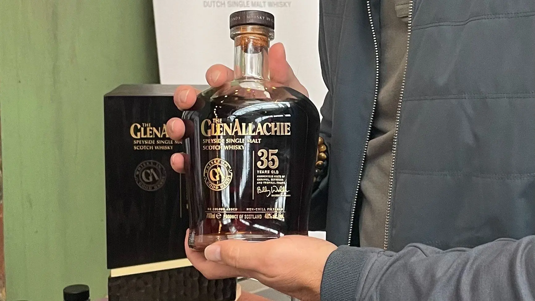 Een bijzondere fles whisky tijdens Whisky by the Sea (sfeerverslag)