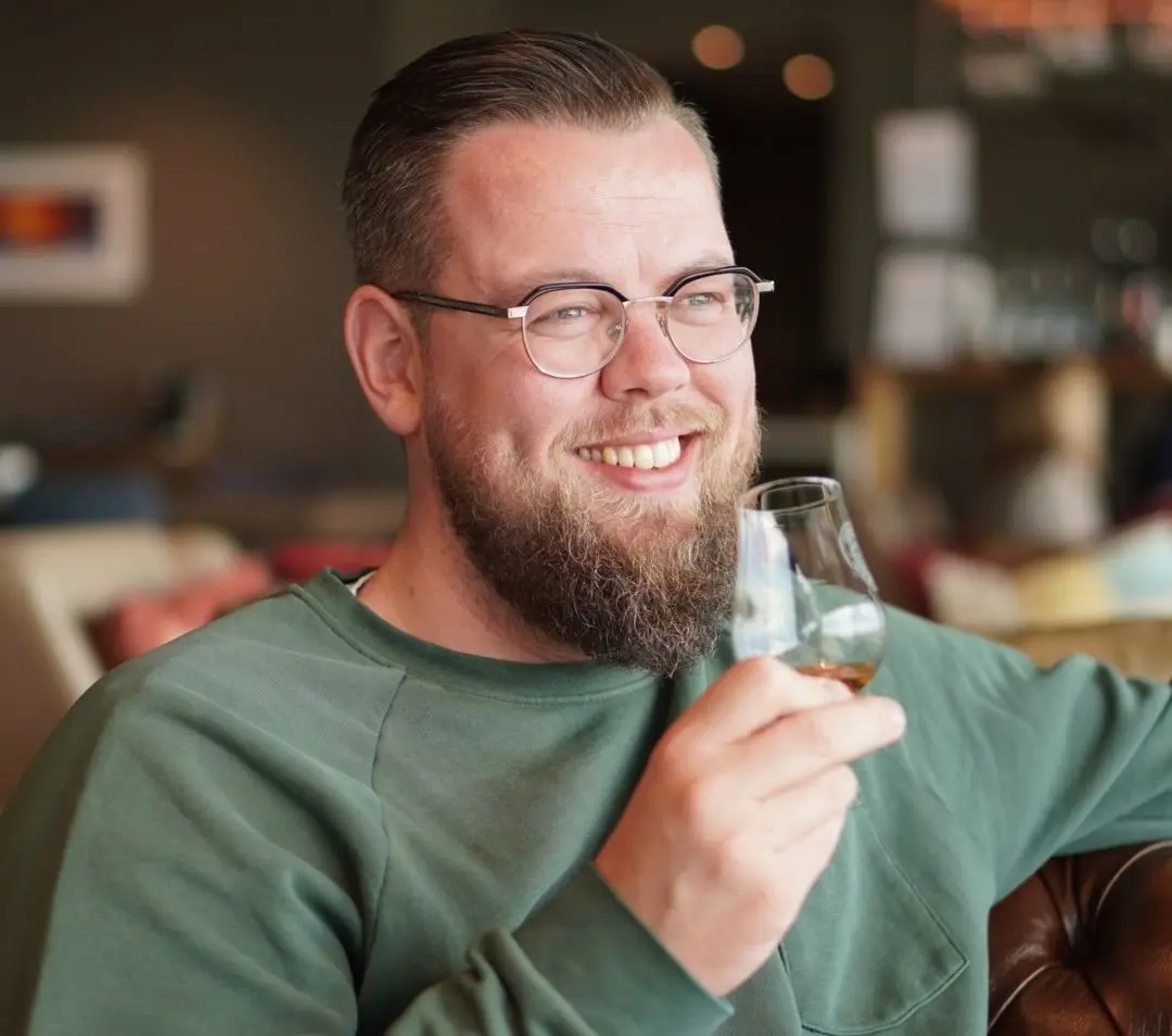 Whisky Recap 2024 met Thijs Klaverstijn: 'Ik ben heel blij dat er wat jongere Bowmore whisky's gebotteld zijn'