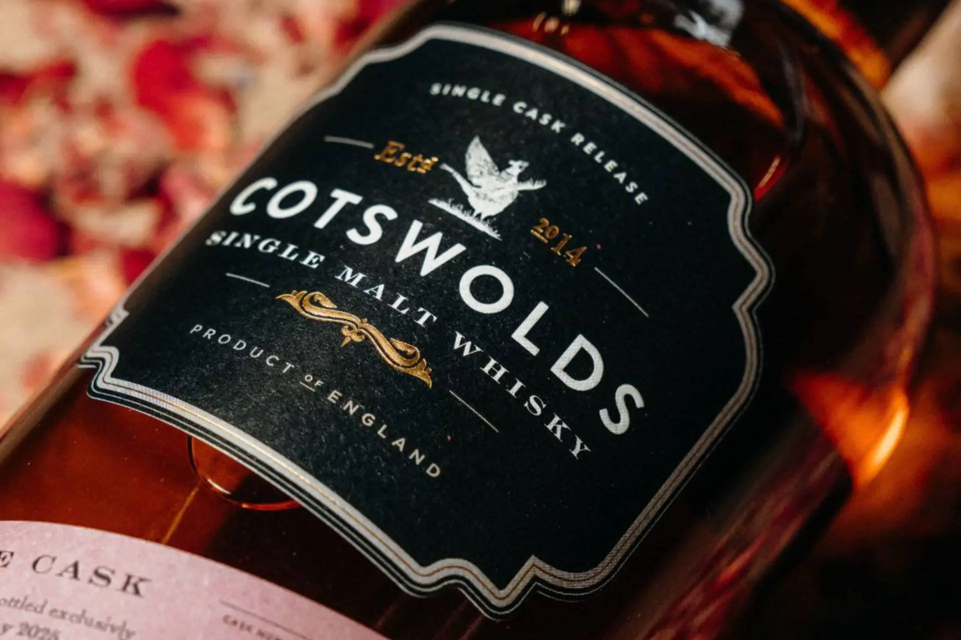 Deze nieuwe Engelse single cask whisky smaakt naar bakkruiden en pure chocolade