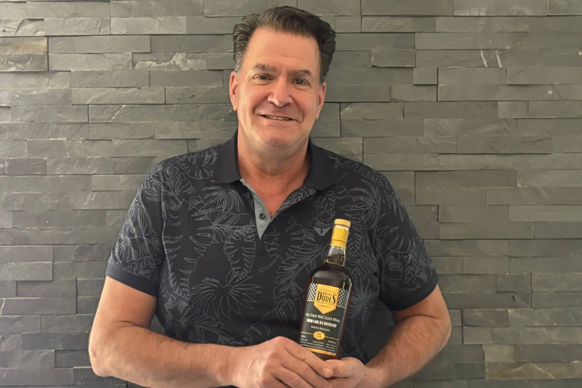 Edwin van Whiskydudes: 'Er zijn nog steeds bottelaars die doen alsof re-racken minderwaardig is'