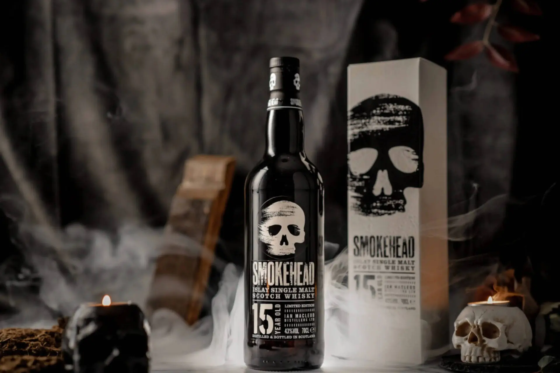 Deze rokerige Islay whisky heeft een limited edition van 15 jaar oud