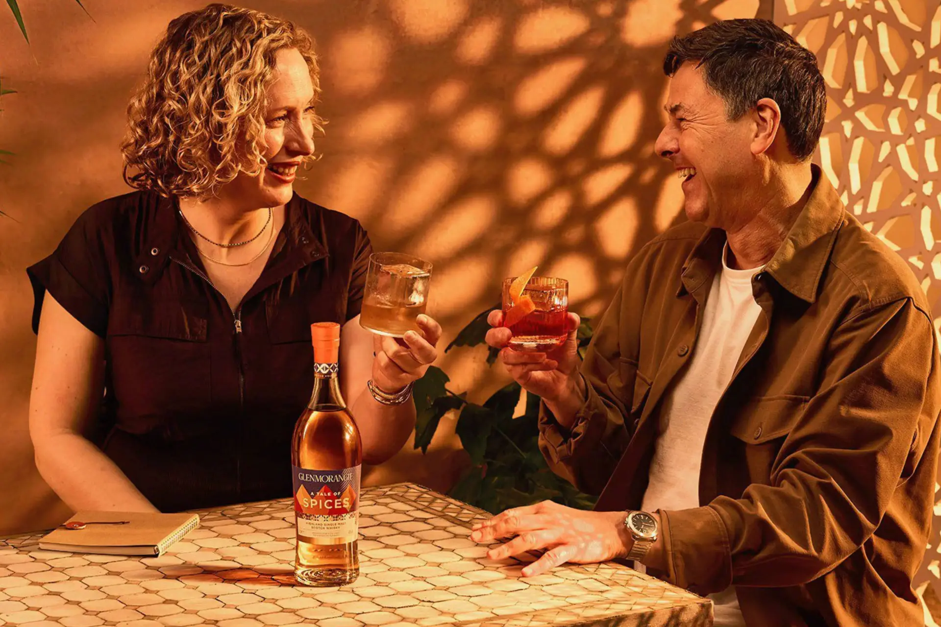 De nieuwe Glenmorangie A Tale Of whisky laat je de warmte van Marrakesh proeven