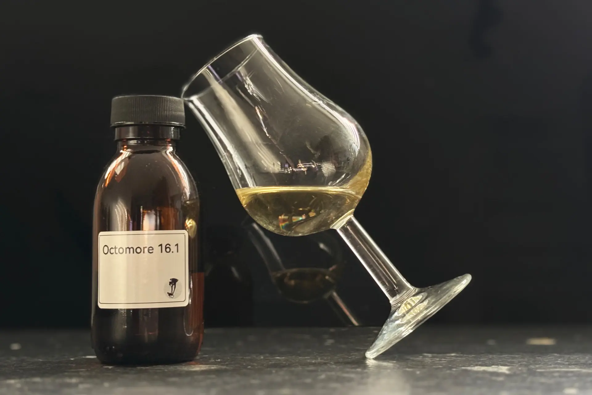 Is de Bruichladdich Octomore 16.1 whisky een turfbom of niet?