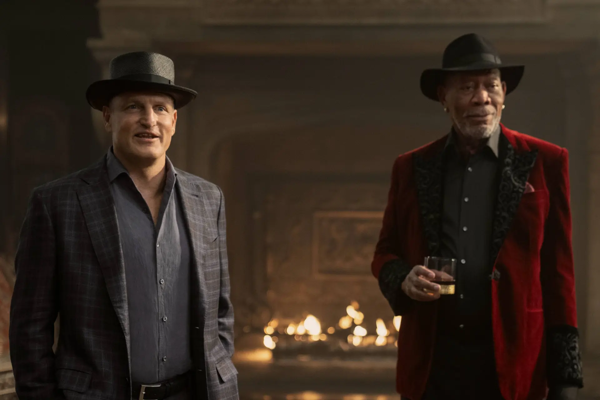 Morgan Freeman maakt whiskygrapje in Now You See me 3