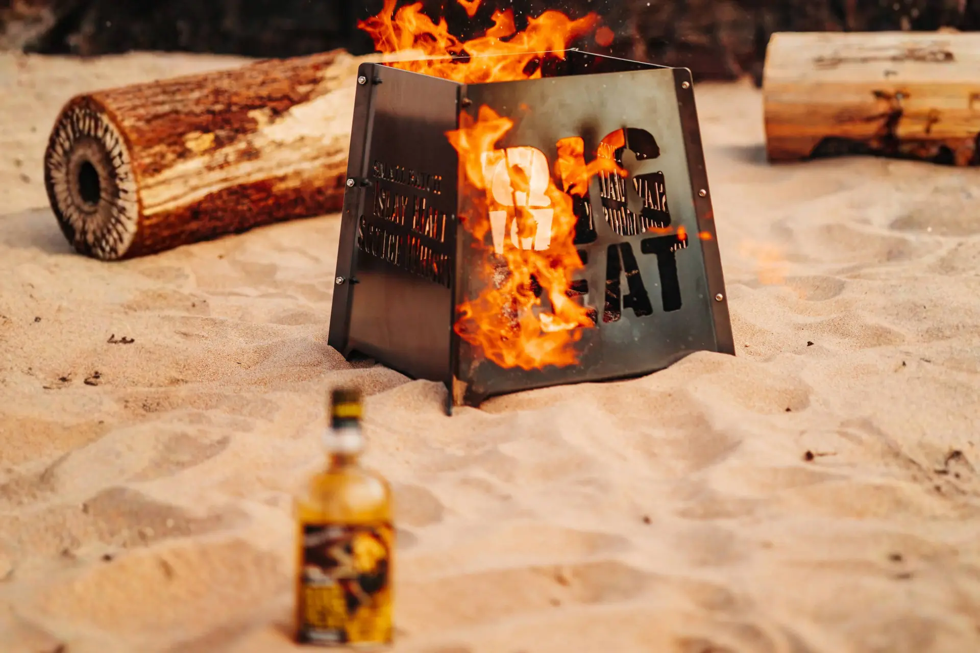 Whiskyfans opgelet: Big Peat geeft deze winter een gratis Fire Pit weg