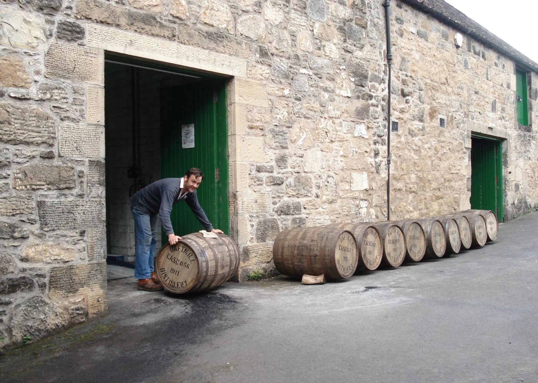 daftmill-distillery-tuns-65ccfe72dfba4