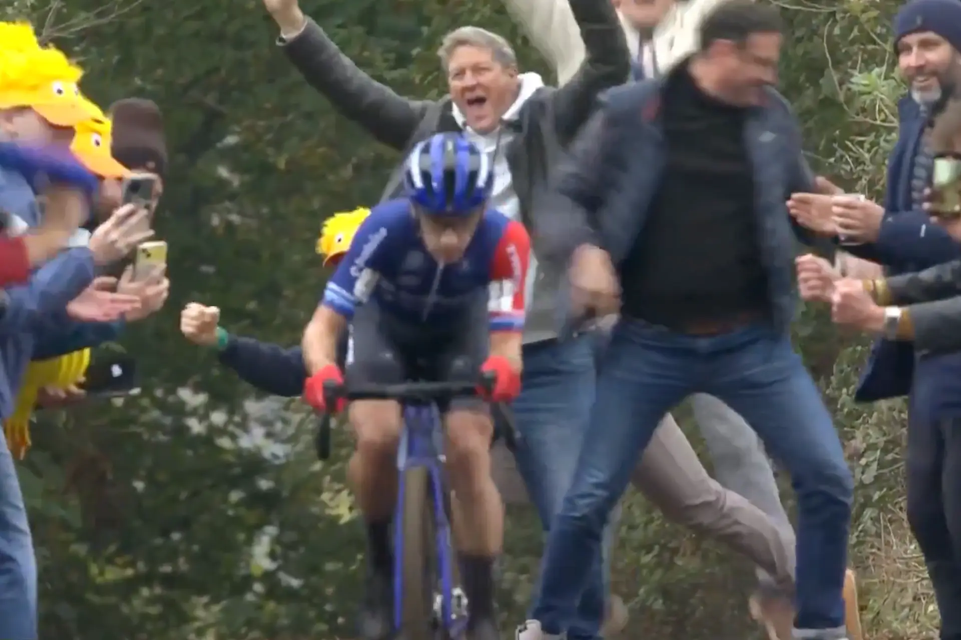 Lars van der Haar wint Koppenbergcross, wangedrag ontsiert wedstrijd