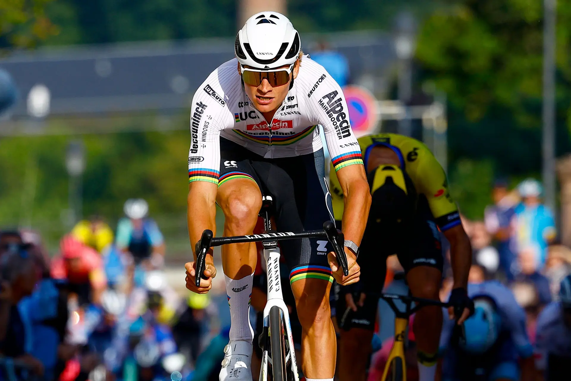 Mathieu van der Poel onthult zijn eerste wegkoers van 2025