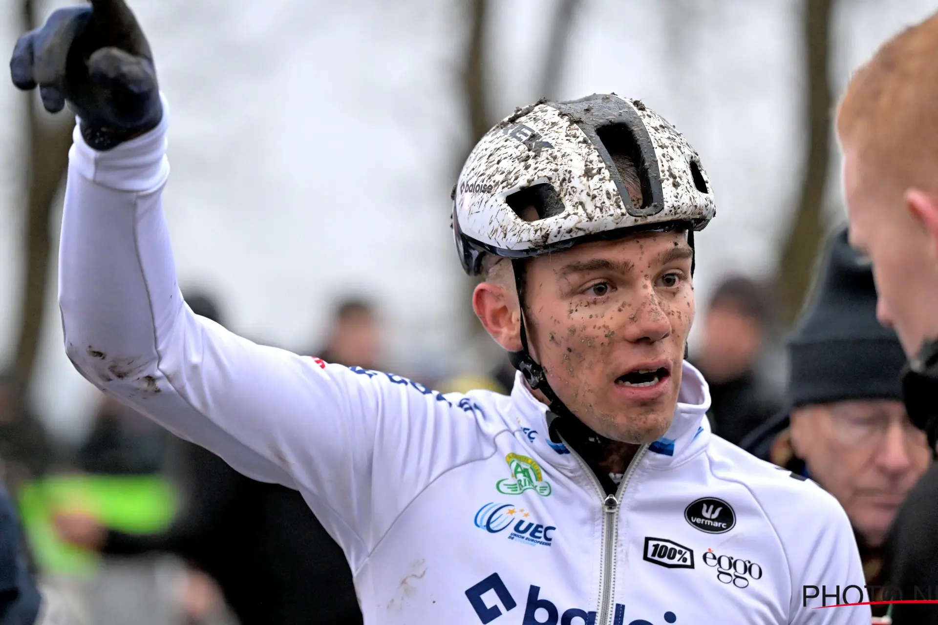 Sven Nys geeft zoon Thibau ervan langs na nieuwe blamage in Hulst