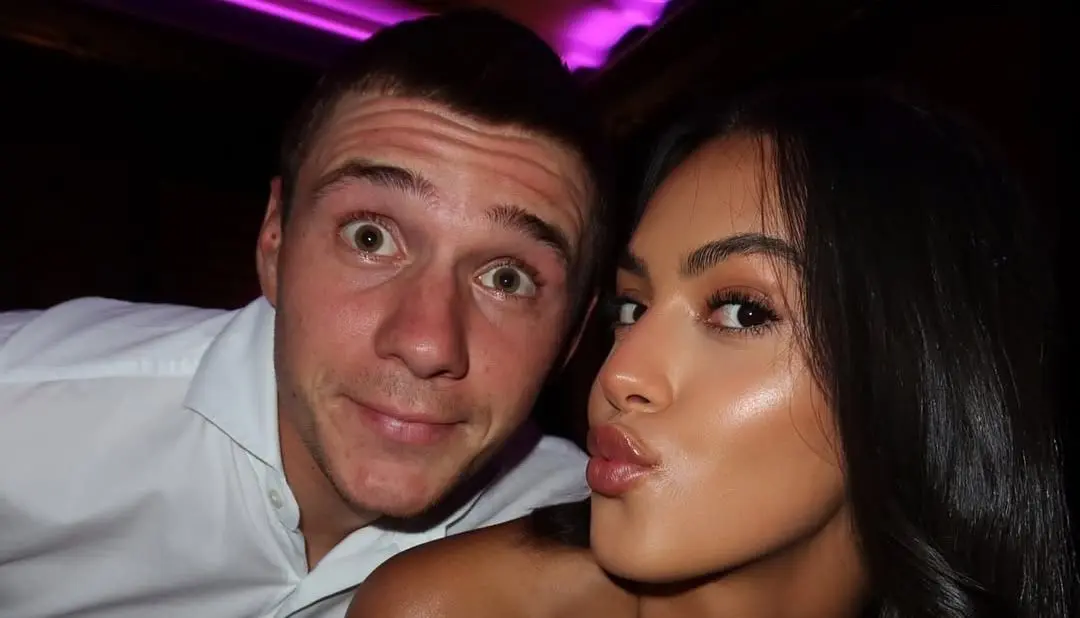 Binnenkijken: dit is het luxueuze appartement van Remco Evenepoel en Oumi Rayane