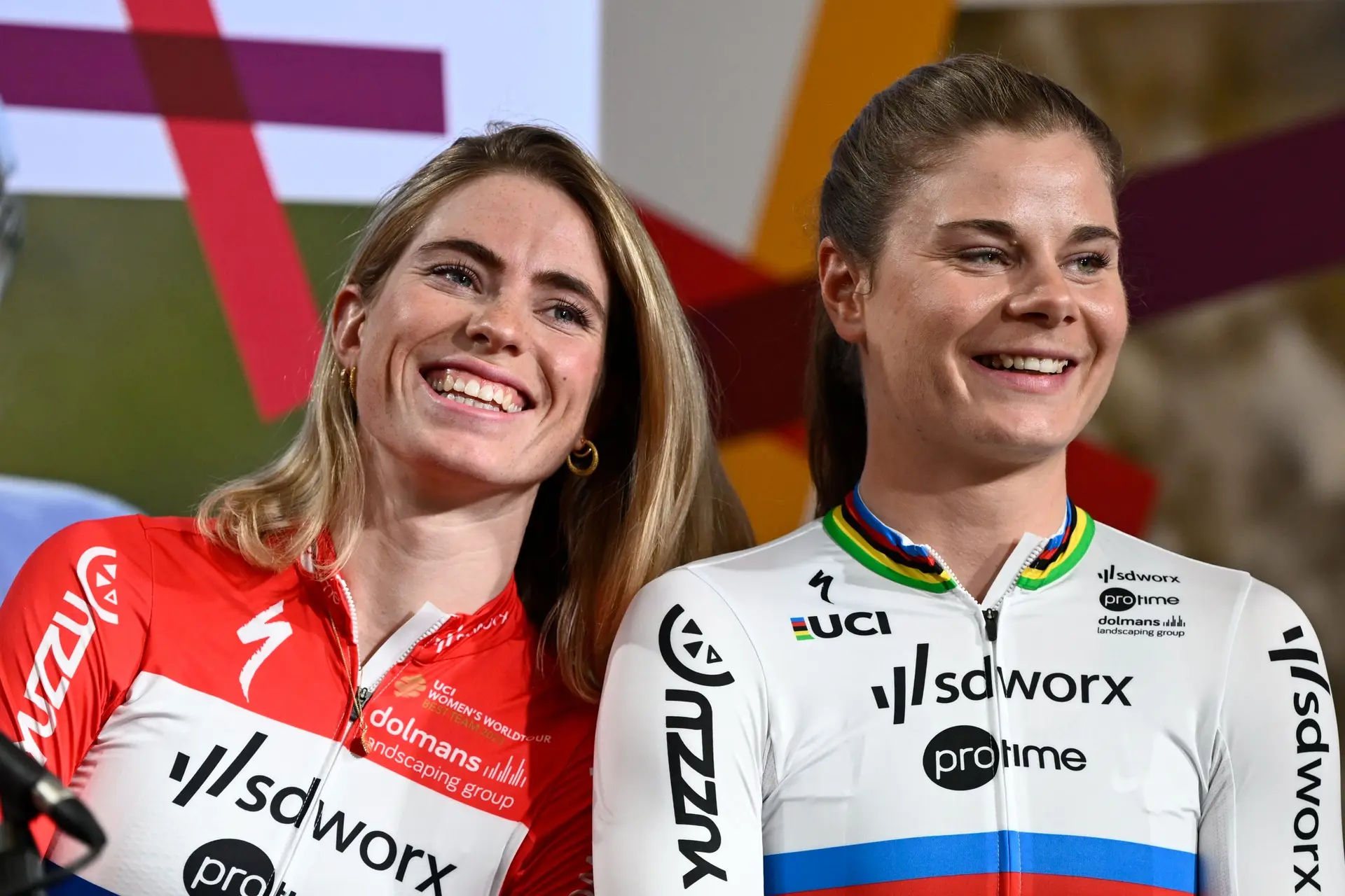 Hallelujah! Zoveel verdienen Lotte Kopecky & Demi Vollering per jaar