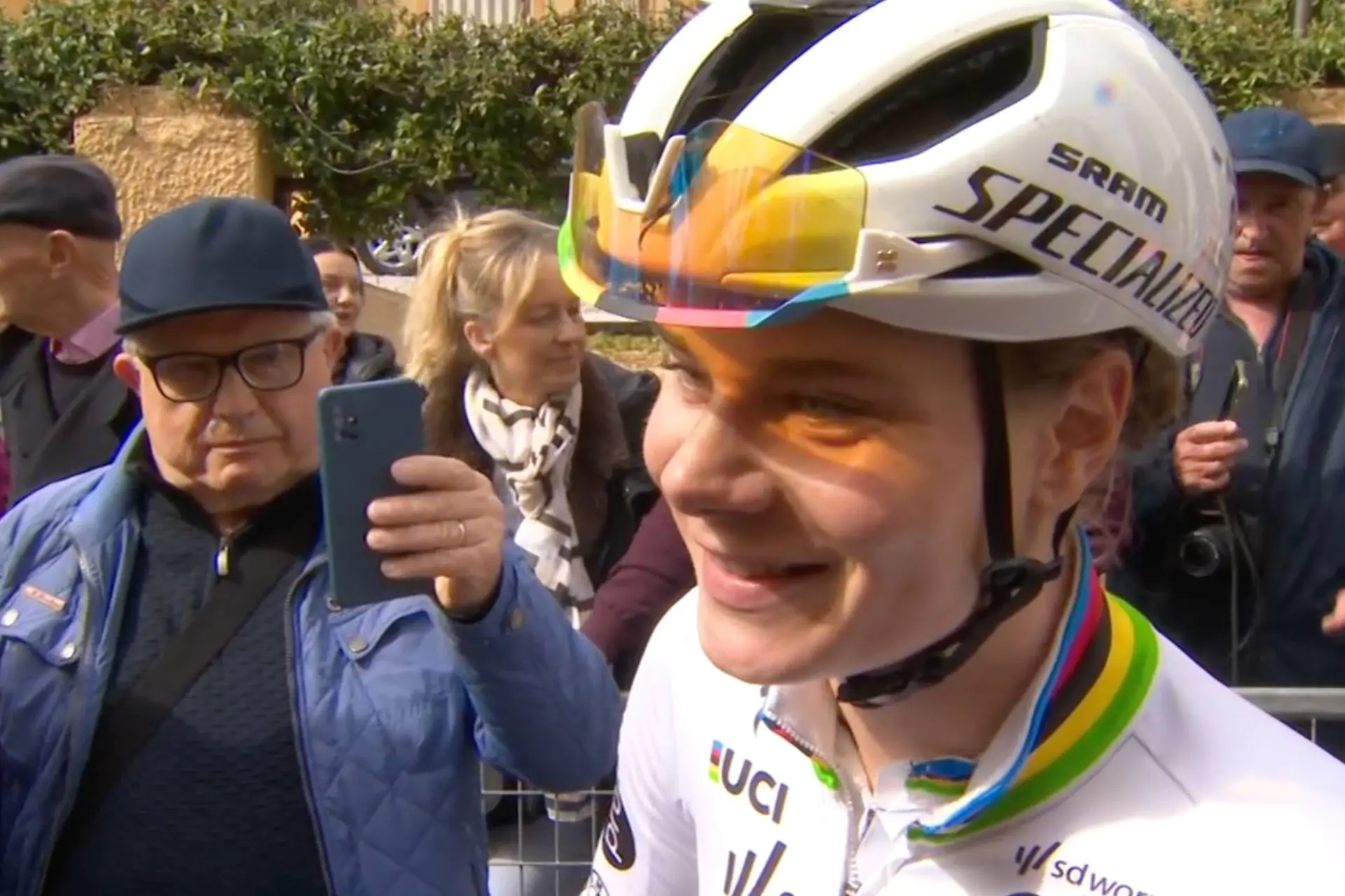 Lotte Kopecky ontsnapt aan straf van de UCI: 'Ik vind het een domme regel!'