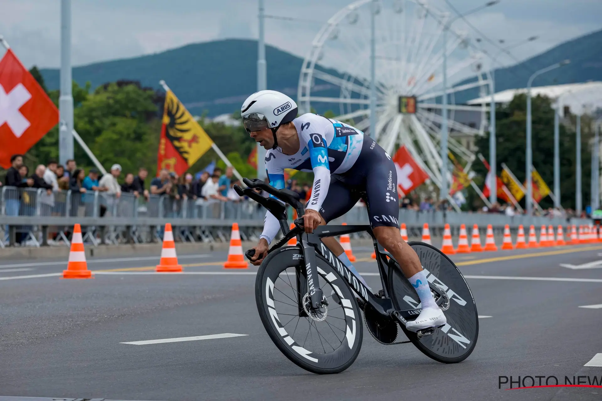 Opmerkelijk: UCI geeft alle rensters én ploegleider van Movistar boete in Vuelta Femenina