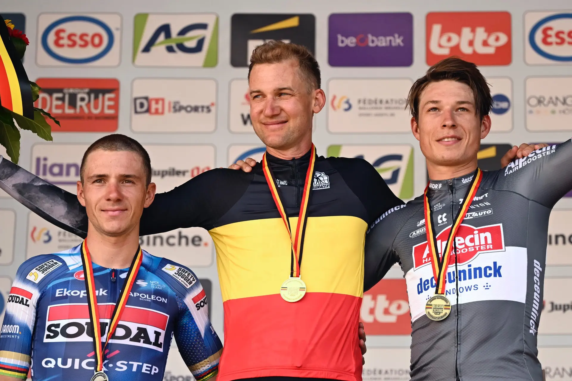 Remco Evenepoel is kwaad en haalt uit naar zowat het hele peloton