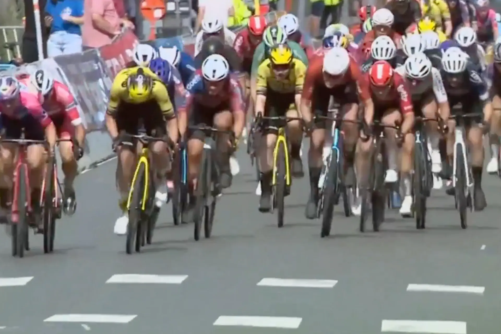 Drama in Baloise Ladies Tour: Amerikaanse gereanimeerd na zware val