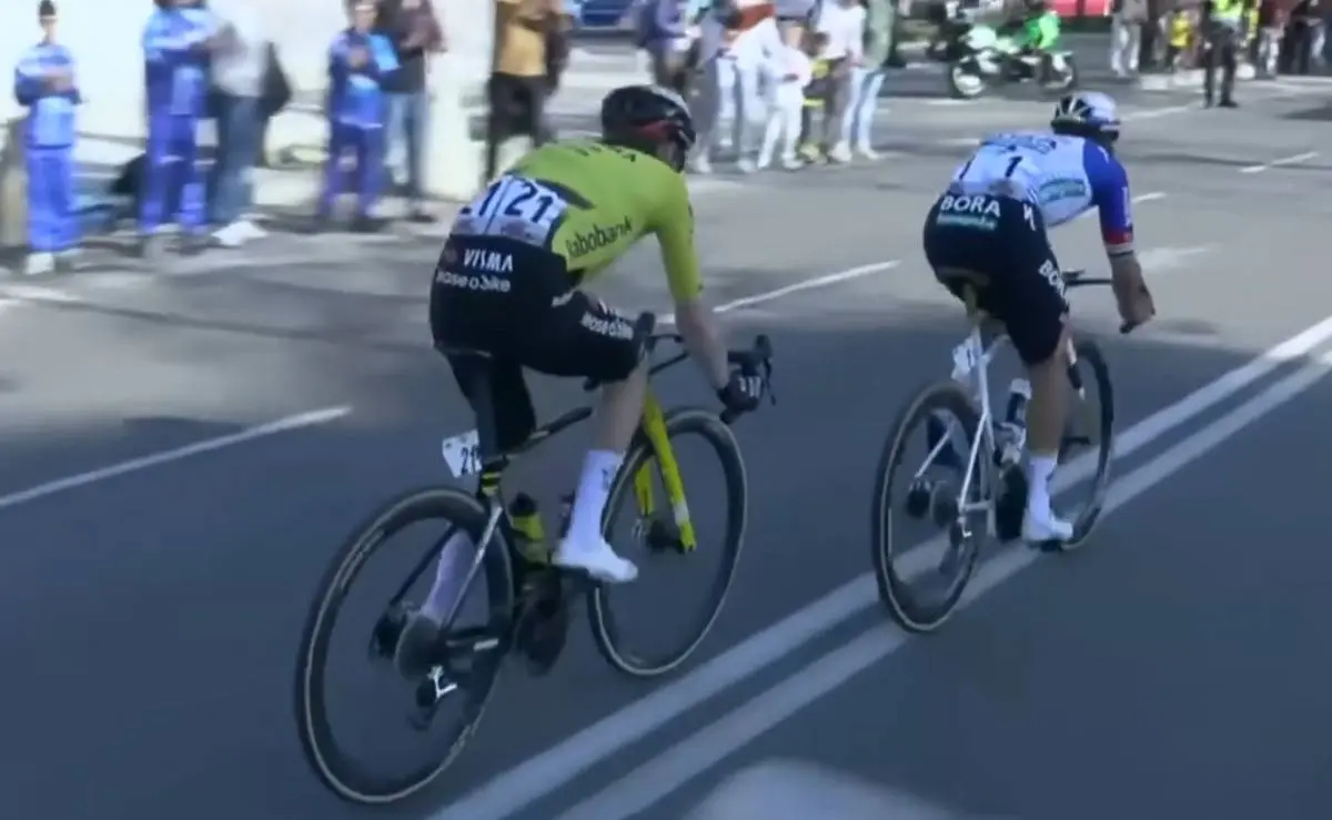 Remco Evenepoel geeft update na val in Ronde van Catalonië: "Hoe ik me nu voel?"