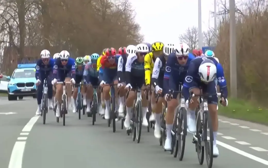 Is deze ploeg het sterkste blok tegen Mathieu van der Poel in de E3 Saxo Classic?