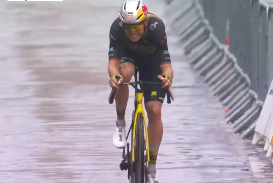 Opvallende analyse over de prestaties van Wout van Aert: "Dat moet hij doen, anders zal hij nooit meer winnen"