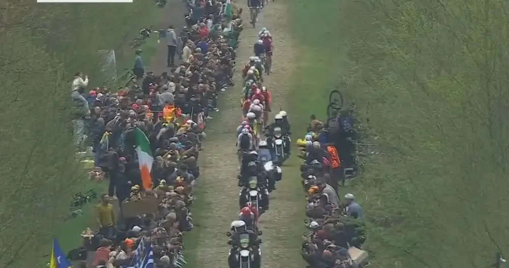 Wout van Aert voorspelt hoe Parijs-Roubaix zal verlopen: "Twee dingen zullen daar cruciaal zijn"