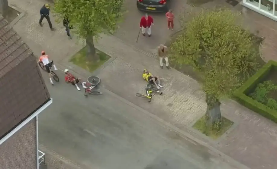 Evenepoel moet iets bekennen na valpartij van Jorgenson in Amstel Gold Race: "Ik wist dat..."