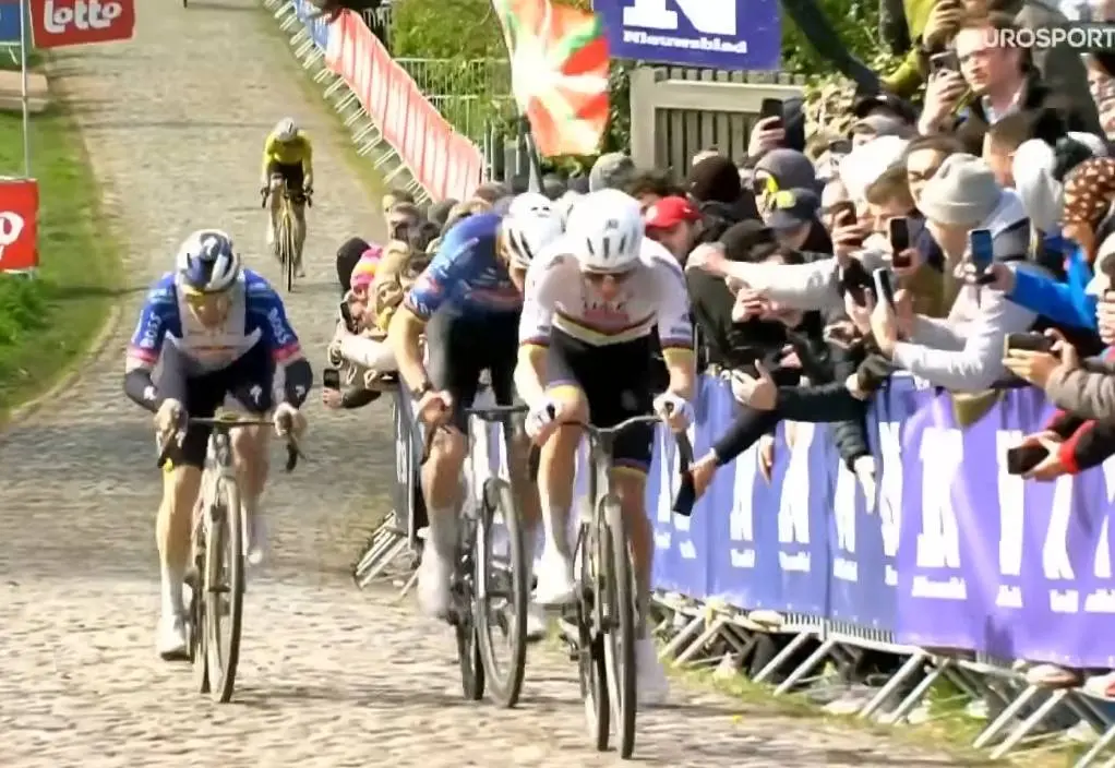Remco Evenepoel in Parijs-Roubaix? Hij doet daarover een mysterieuze uitspraak...