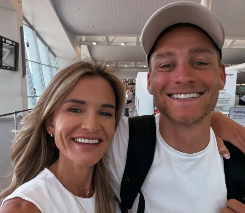 Wauw! Roxanne Bertels showt haar afgetrainde lijf in loopoutfit: "Strakker dan Mathieu!"
