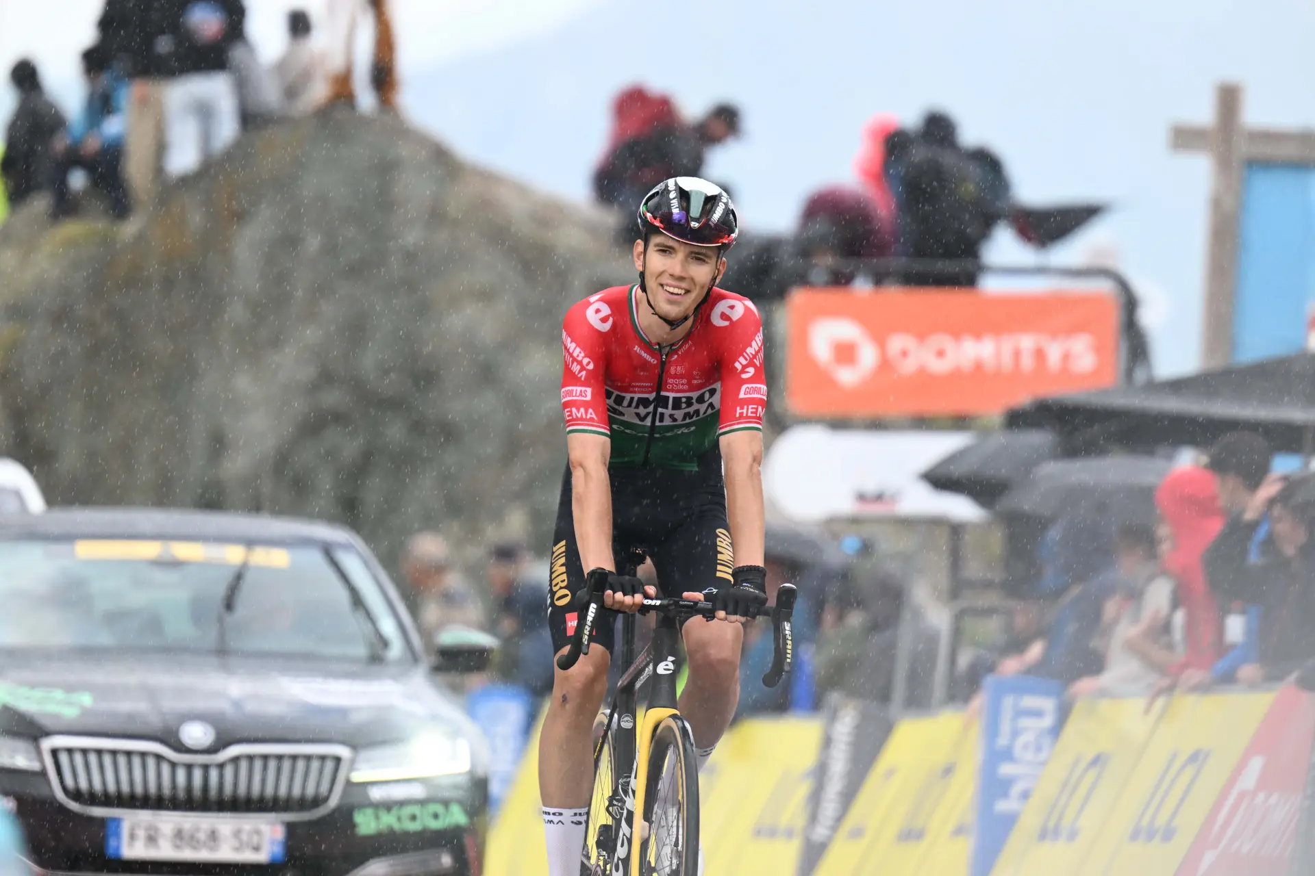 "Als we het allebei goed doen, krijgen we genoeg kansen" - Attila Valter maakt zich geen zorgen over de verwachte komst van Cian Uijtdebroeks naar Team Visma | Lease a Bike