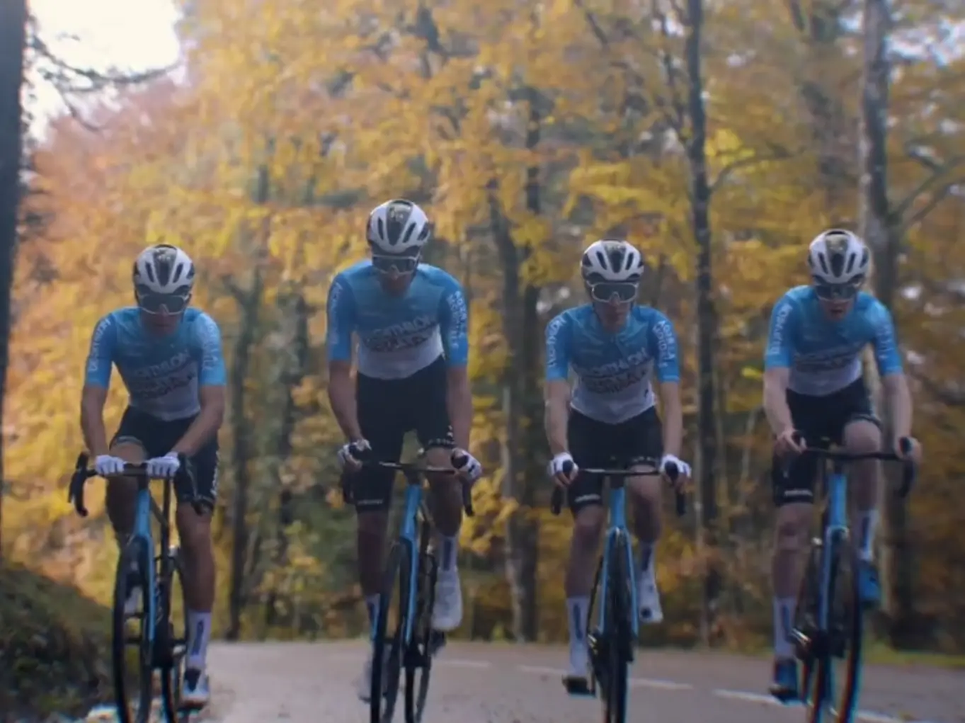 "Tegenstrijdig met waar wielrennen om draait" - Stan Dewulf en Oliver Naesen kritisch over UCI puntensysteem nu AG2R flirt met degradatie uit World Tour
