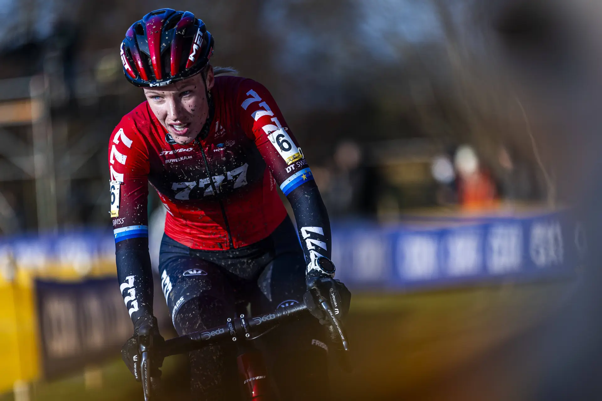 Annemarie Worst vervolledigt podium in Herentals: "Van Empel en Brand waren een beetje te snel voor mij"