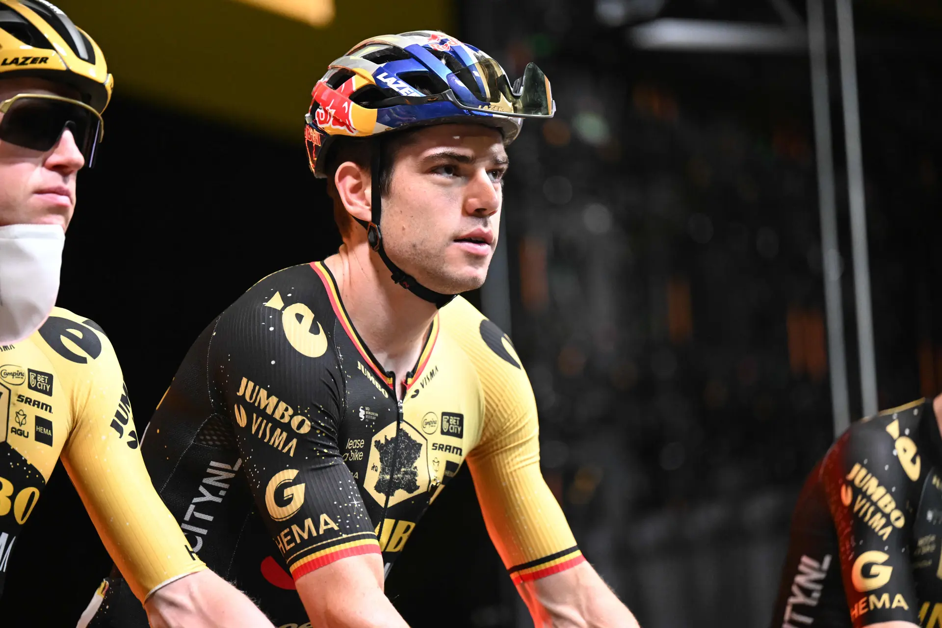 "Dat zal ik de rest van mijn leven niet vergeten" - Ben Tulett herinnert zich het speciale welkomstgeschenk van Wout van Aert op zijn eerste dag bij Team Visma | Lease a Bike