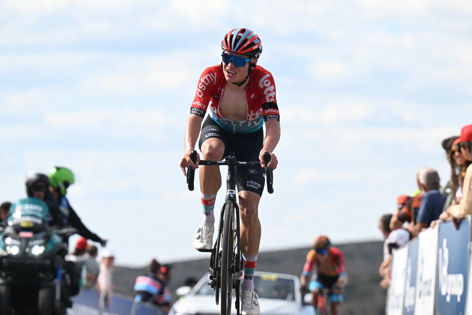 Lennert van Eetvelt wint Trofeo Serra de Tramuntana - Belg verslaat Vlasov en McNulty