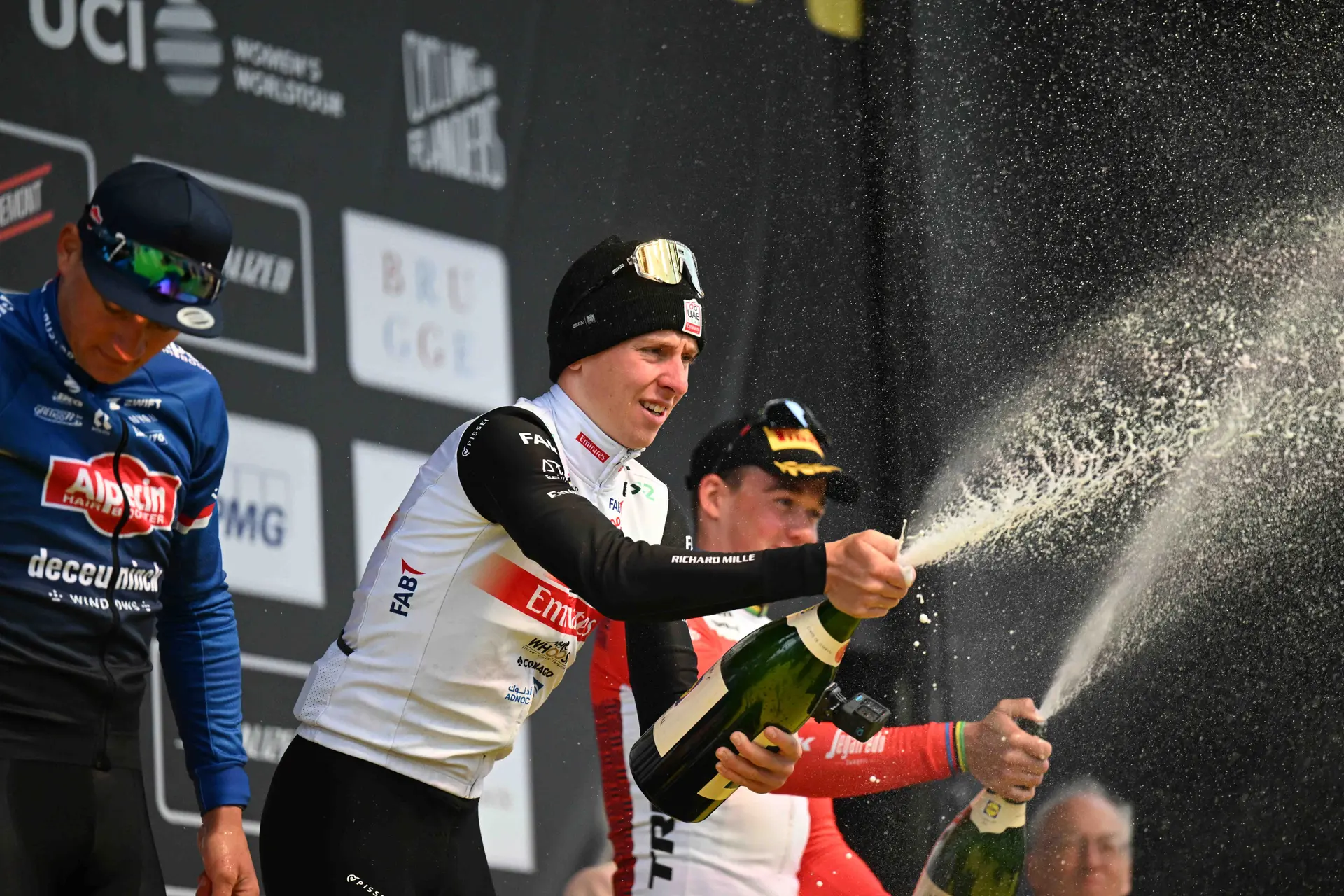 "Dat is een heel groot verschil zonder Tadej Pogacar" - Team Visma | Lease a Bike ziet kansen in de Ronde van Vlaanderen toenemen door afwezigheid van de Sloveen