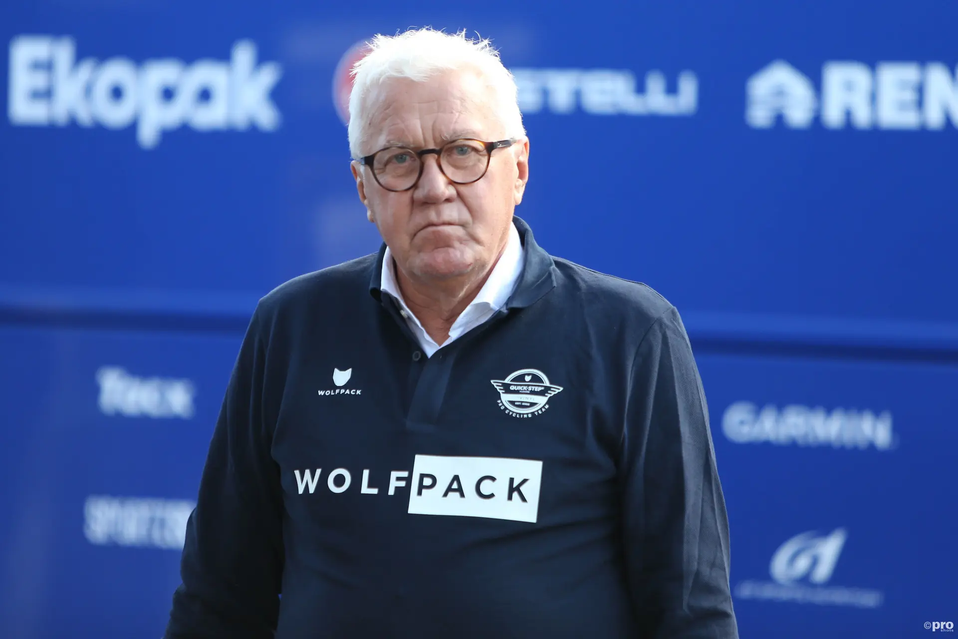 Patick Lefevere geen fan van vervangingsidee Unzué: "Wielrennen is geen voetbal. Wie bepaalt wanneer een blessure of ziekte echt is?"
