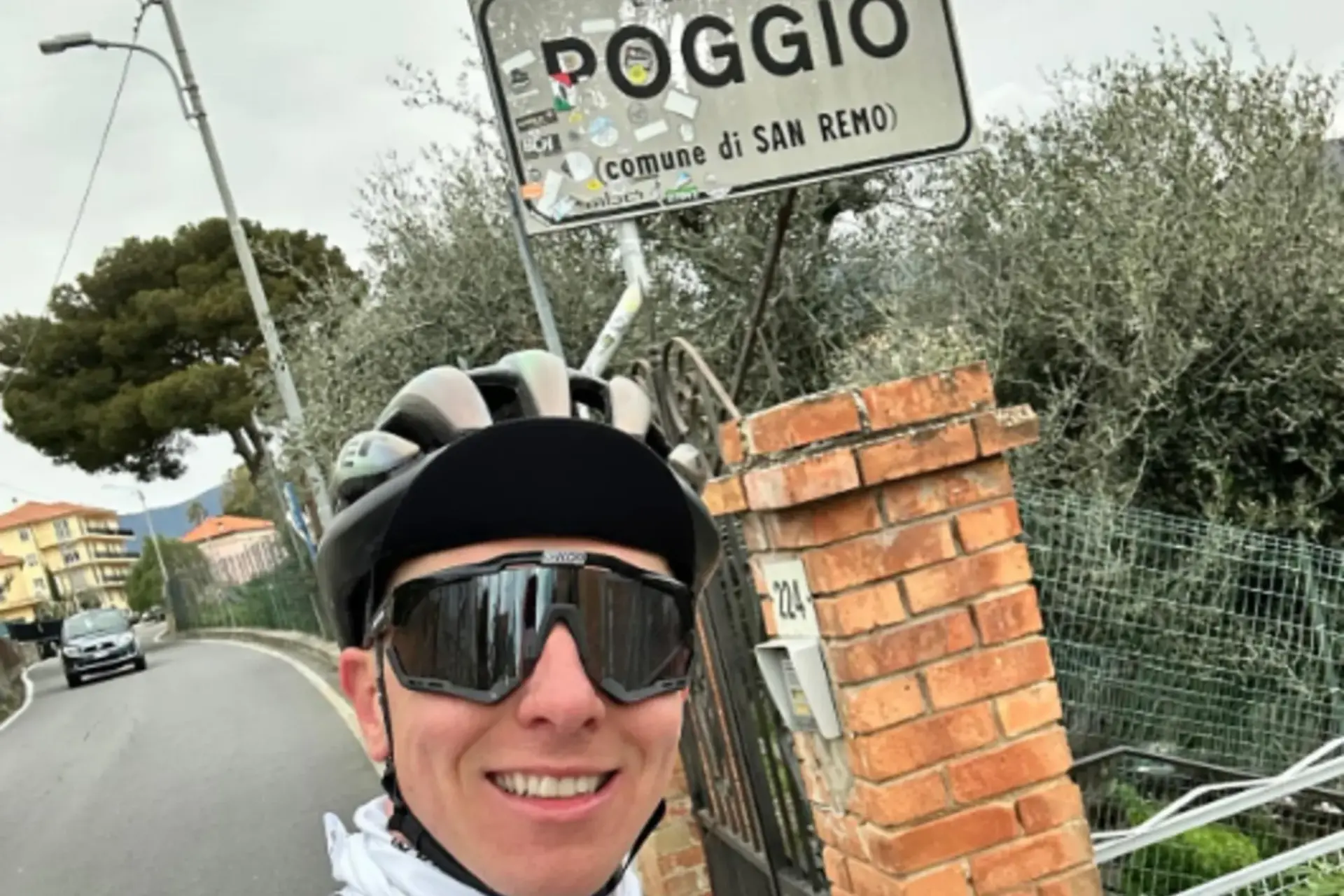 Tadej Pogacar deelt meer foto's van zijn verkenning voor Milano-Sanremo