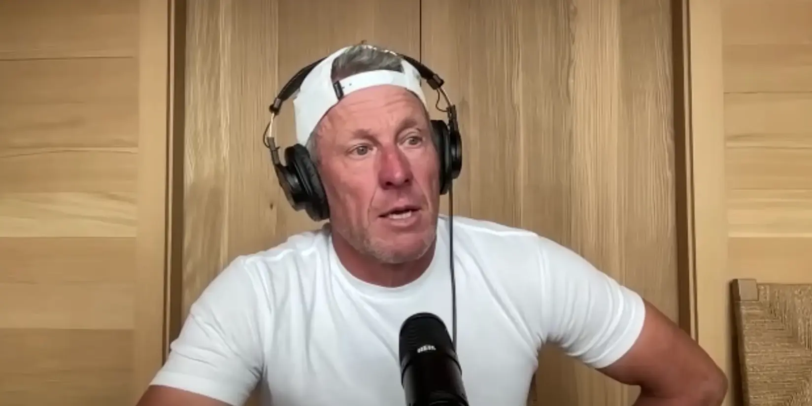 Lance Armstrong vindt argument dat parcours van de Tour de France 2025 niet bij Tadej Pogacar past nonsens: "Het slaat nergens op"