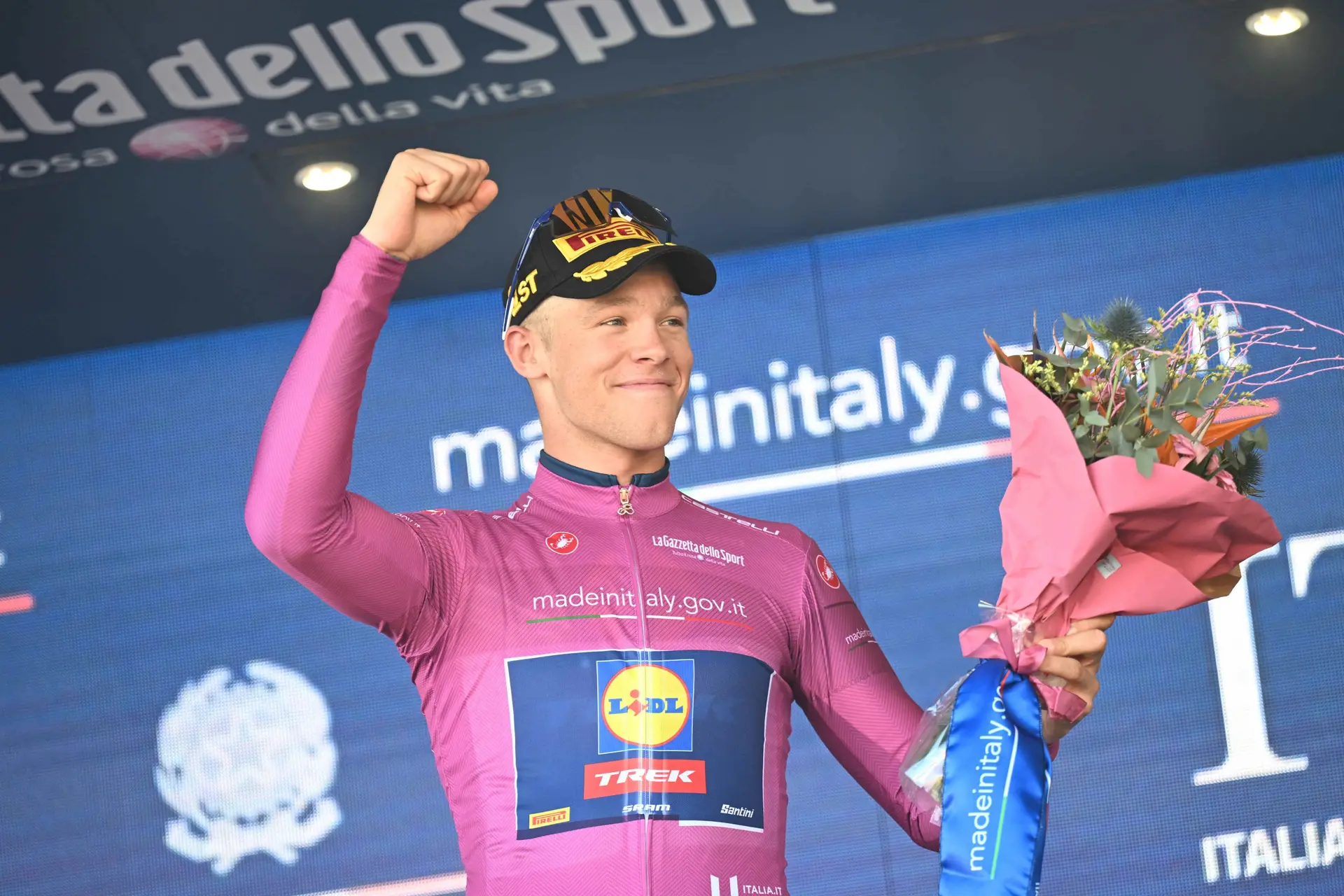 Jonathan Milan probeert positief te blijven na sprint voor de vijfde plaats: "In zekere zin ben ik blij dat een baanrenner als Benjamin heeft gewonnen, hij verdient het"