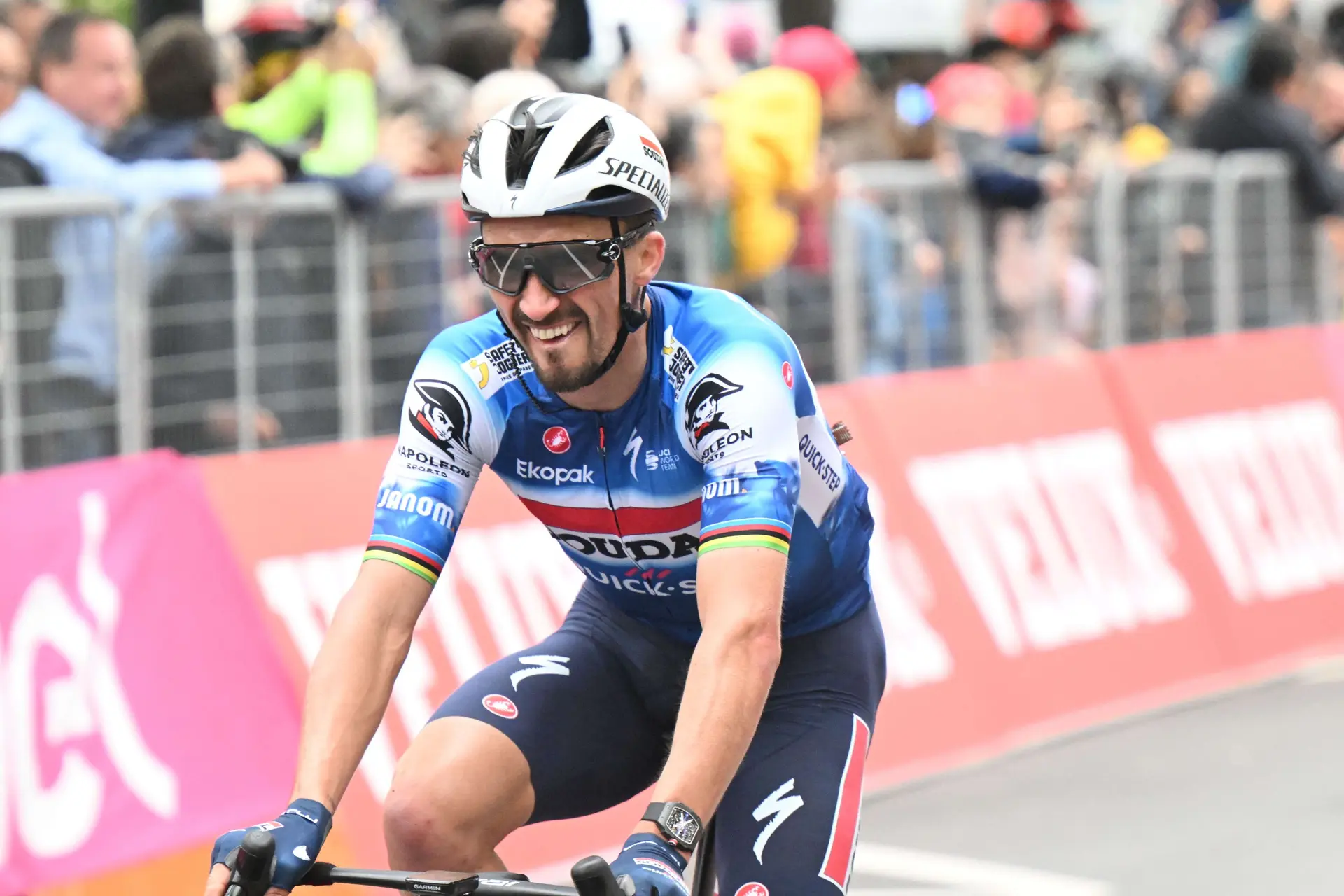 "Ik heb alles gedaan wat ik kon" - Geen spijt bij Julian Alaphilippe die 'dichter bij zijn beste vorm' komt in de 6e etappe