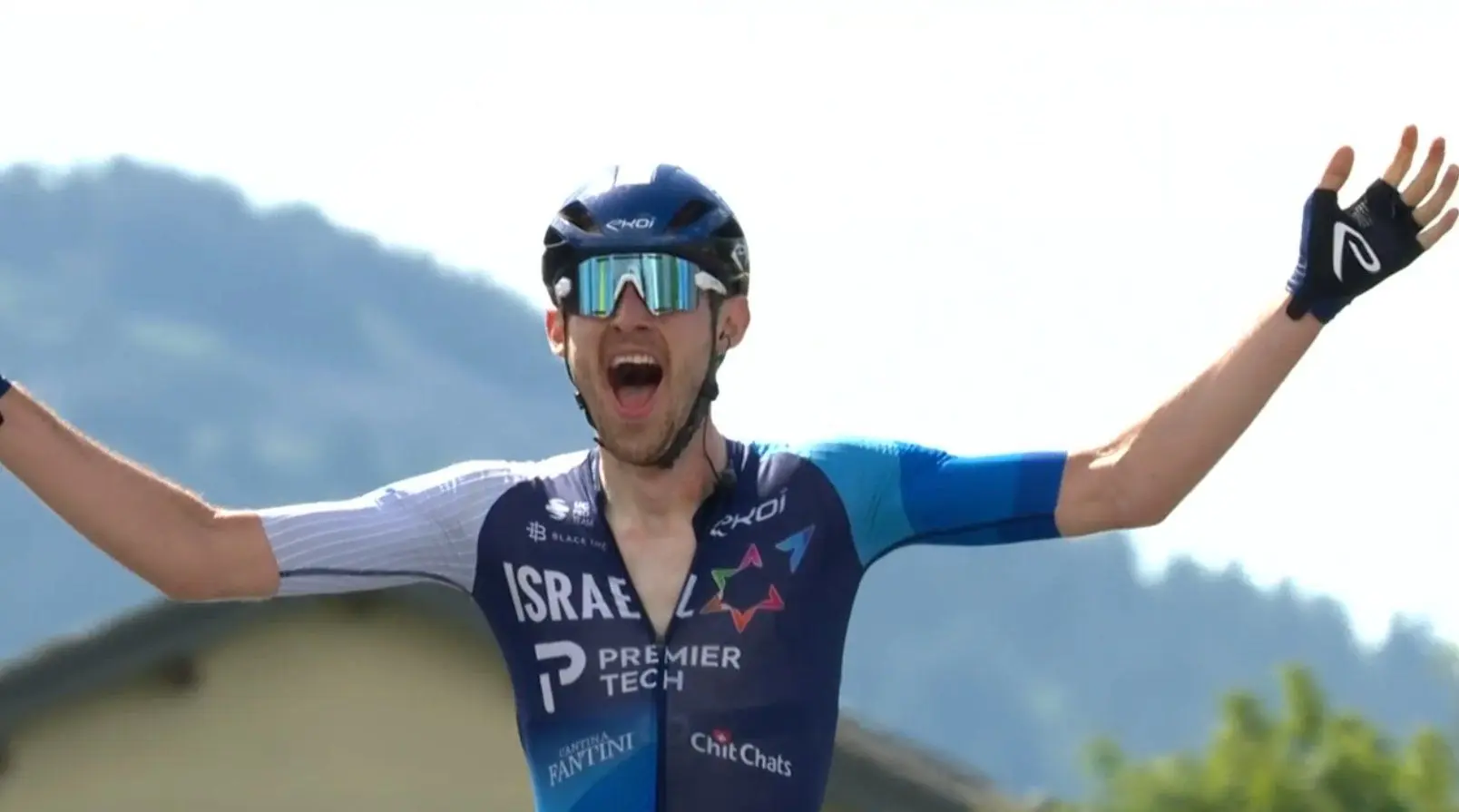 Algemeen klassement Critérium du Dauphiné na etappe 3: Derek Gee in het geel en Primoz Roglic valt buiten de podiumplaatsen