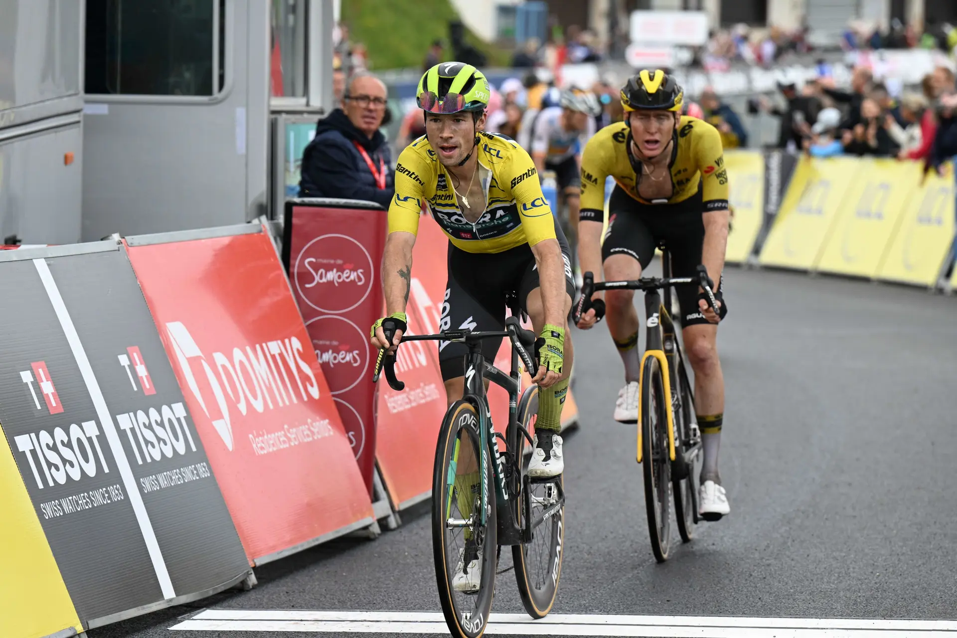 VIDEO: Hoogtepunten van de spannende slotetappe van het Criterium du Dauphine 2024 met Primoz Roglic en Matteo Jorgenson in een strijd voor de overwinning