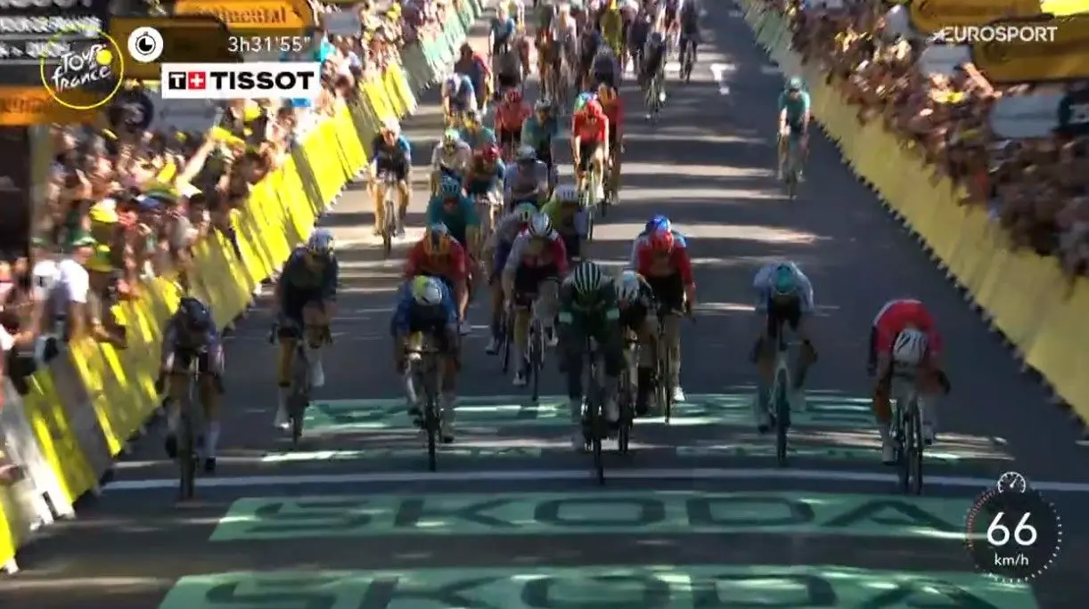 Dylan Groenewegen verslaat Jasper Philipsen en pakt de overwinning in etappe 6 van Tour de France 2024
