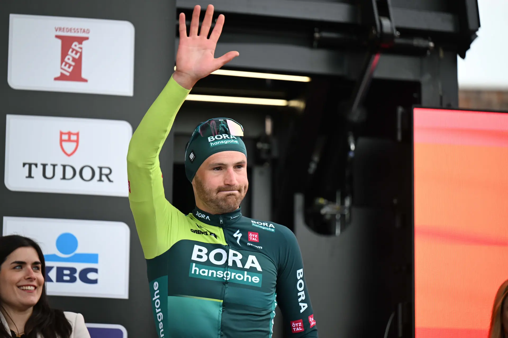 Laatste winnaar op de Champs Elysées, Jordi Meeus verlengt zijn contract bij Red Bull - BORA - hansgrohe