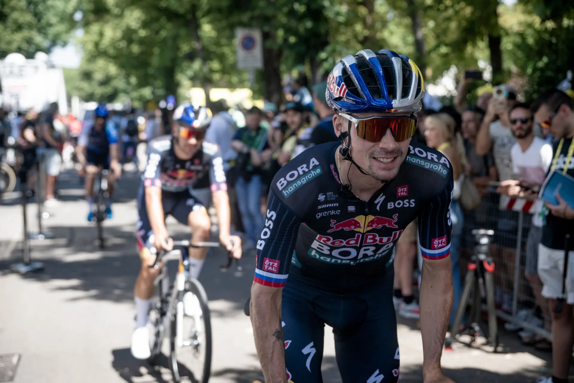"Het was de ergste situatie die had kunnen gebeuren" - BORA DS over Tour de France; Primoz Roglic en Daniel Martinez op lange lijst voor Vuelta a Espana